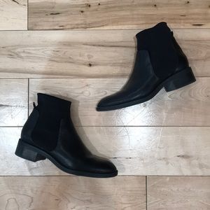 Zara Flat black booties